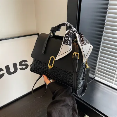 French Niche Small Square Commuting Shoulder Bag